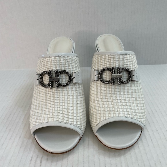 Salvatore Ferragamo Gancio Sandal Robins 85 Mule Sandal size 6.5 - Picture 2 of 8